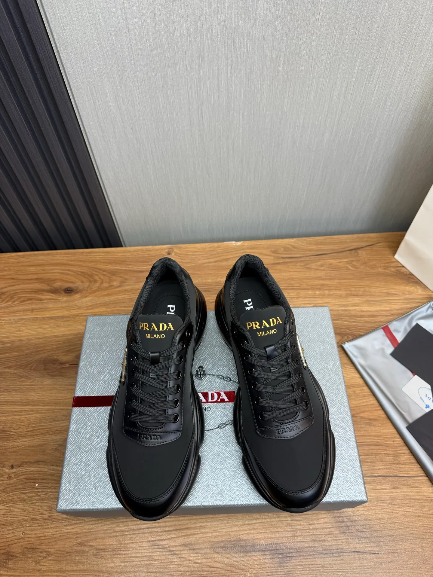 Men's shoes 💰660💰 [PRADA] Men's shoes are popular in the counter, official website is synchronized, 1 high-quality shipment ✔️Original cowhide upper + cowhide lining, 1🆚1 replica, original sole, 38-45 (45 customized, non-refundable)